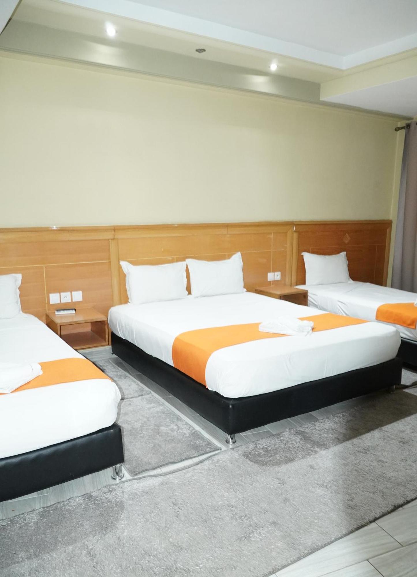 Hotel Golden Flora Beni Mellal Εξωτερικό φωτογραφία